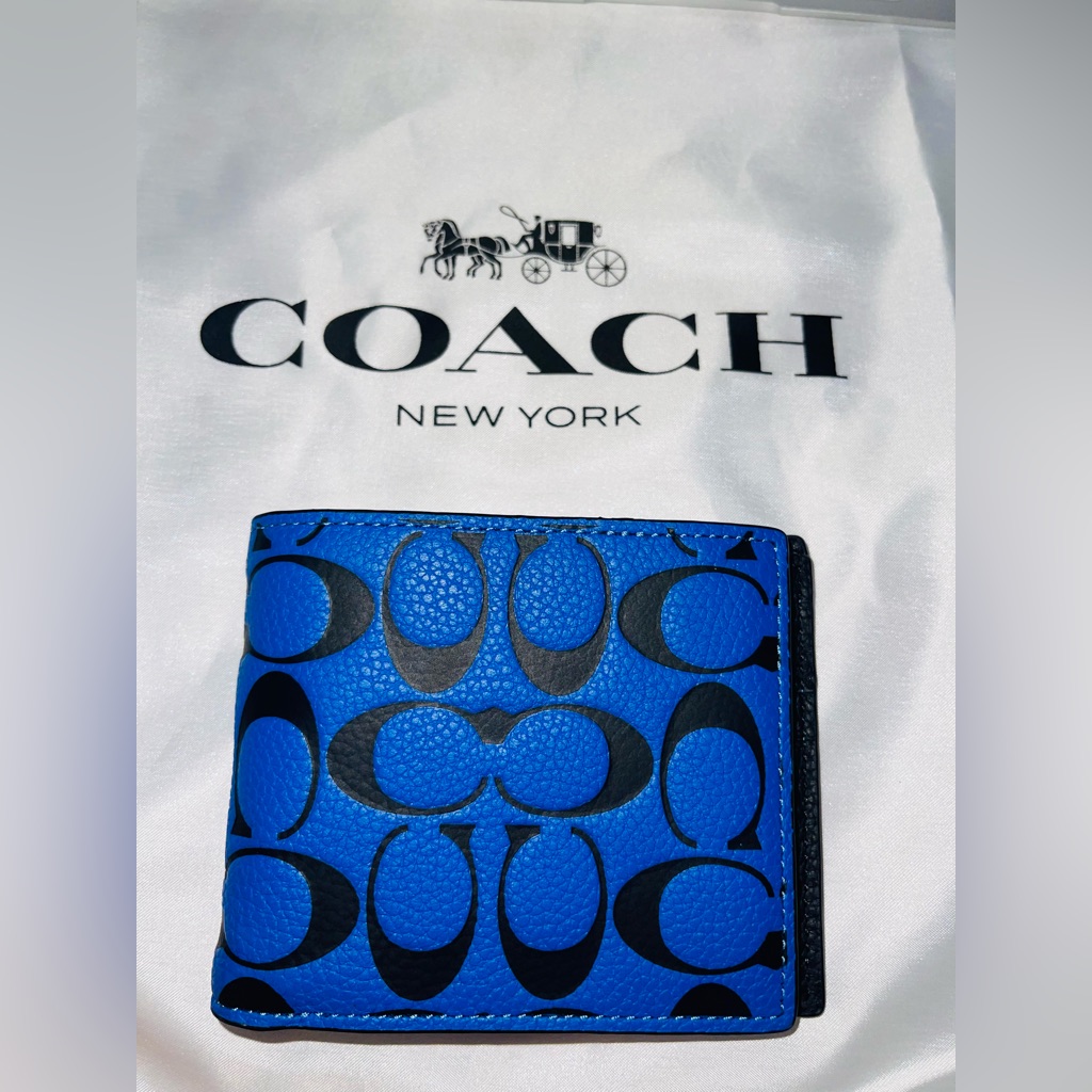 3 In 1 Wallet In Signature Leather Coach